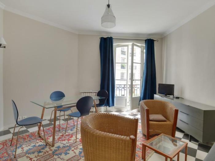 4 People Apartment Close To Eiffel Tower By Weekome Paris Exteriör bild